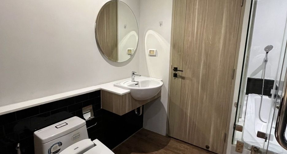Apartment zur Miete mit 2 Zimmer in Watthana, Bangkok