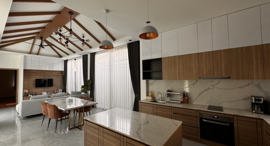 For sale 2 bedrooms villa in Mueang Phuket, Phuket