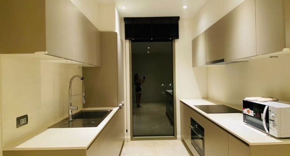 For rent 2 ベッドルーム condo in Khlong San, Bangkok