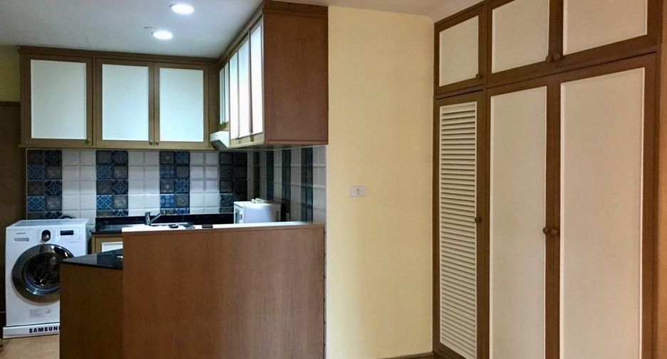 For rent 1 Beds condo in Sathon, Bangkok
