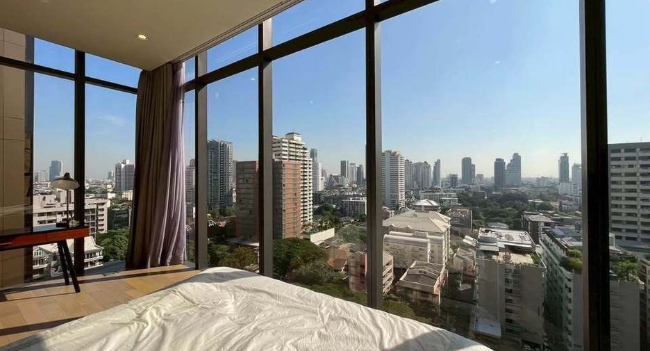 For rent 2 bedrooms condo in Khlong Toei, Bangkok