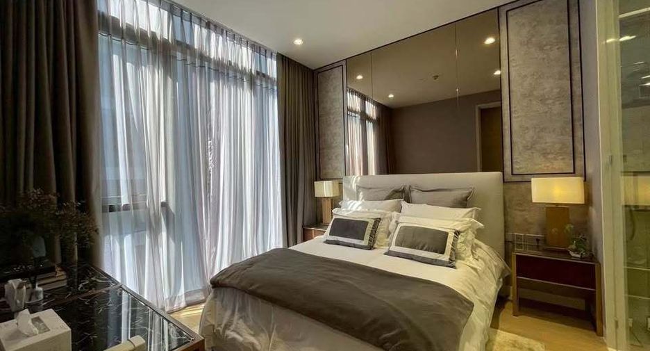 For rent 2 bedrooms condo in Khlong Toei, Bangkok