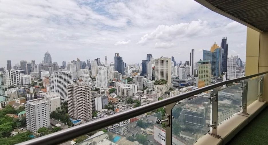 Wohnung zur Miete mit 4 Zimmer in Khlong Toei, Bangkok