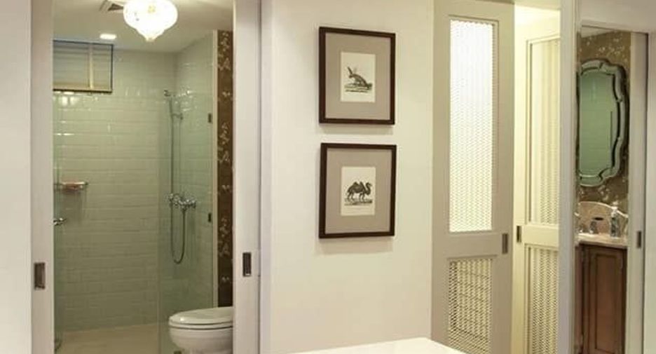For sale 2 bedrooms condo in Phaya Thai, Bangkok