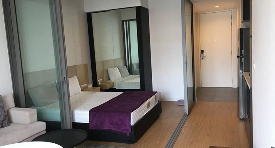 For sale and for rent 1 bed condo in Bang Rak, Bangkok