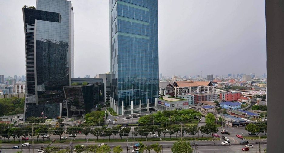 For sale 2 bedrooms condo in Huai Khwang, Bangkok