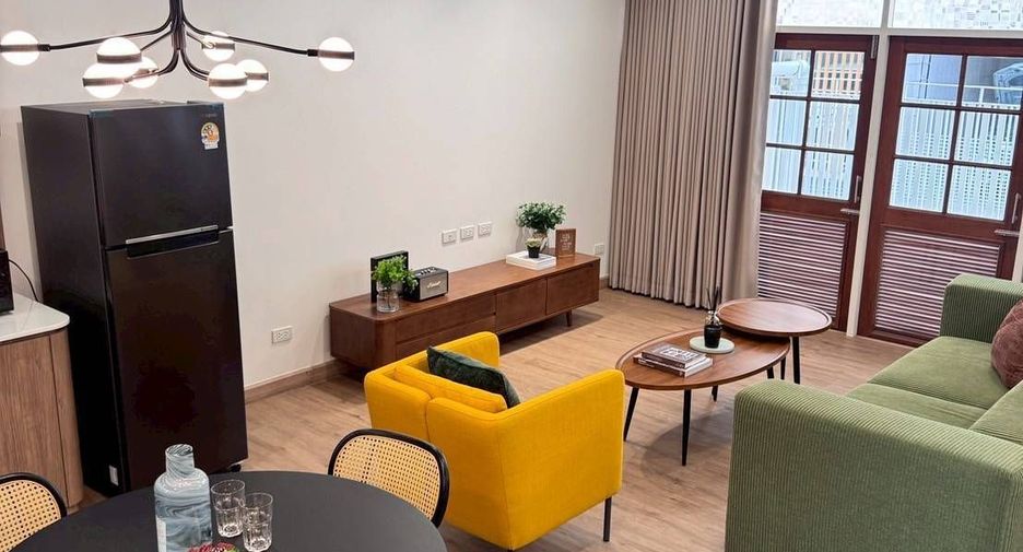 For rent 3 bedrooms townhouse in Watthana, Bangkok