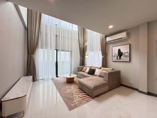 Haus zur Miete mit 4 Zimmer in Bang Phli, Samut Prakan