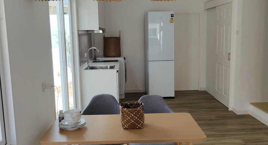 For rent 2 bedrooms townhouse in Thalang, Phuket