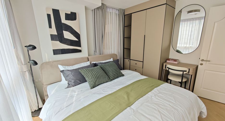 For rent 2 bedrooms condo in Phaya Thai, Bangkok