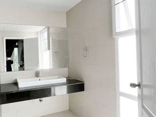 For sale 4 bedrooms house in Don Mueang, Bangkok