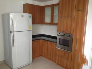 For rent 3 bedrooms apartment in Watthana, Bangkok