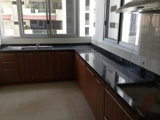 For rent 3 bedrooms apartment in Watthana, Bangkok