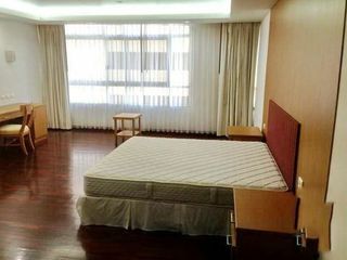 For rent 3 bedrooms apartment in Watthana, Bangkok