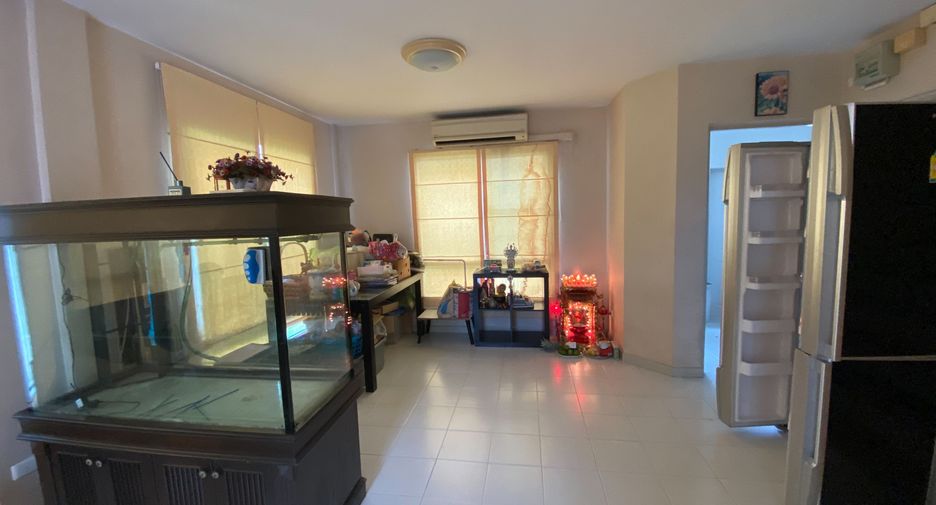 For sale 3 bedrooms house in Phasi Charoen, Bangkok