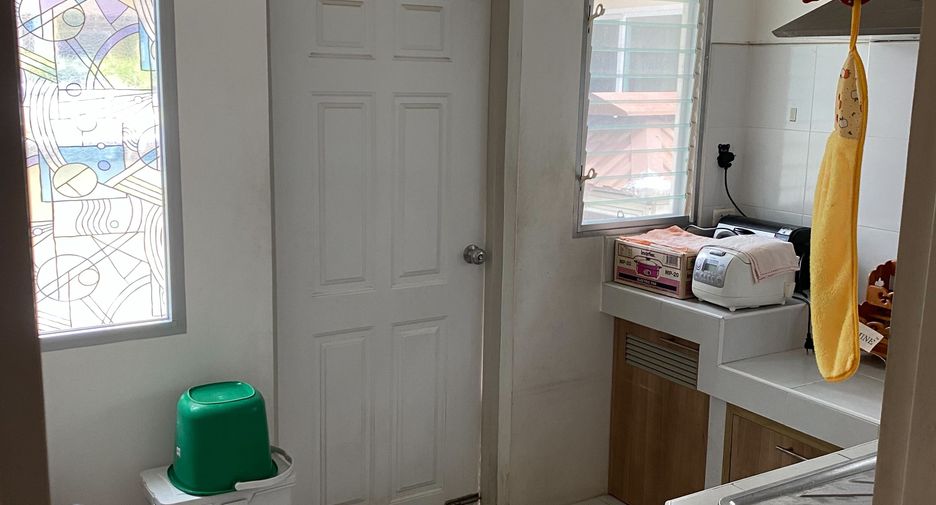 For sale 3 bedrooms house in Phasi Charoen, Bangkok