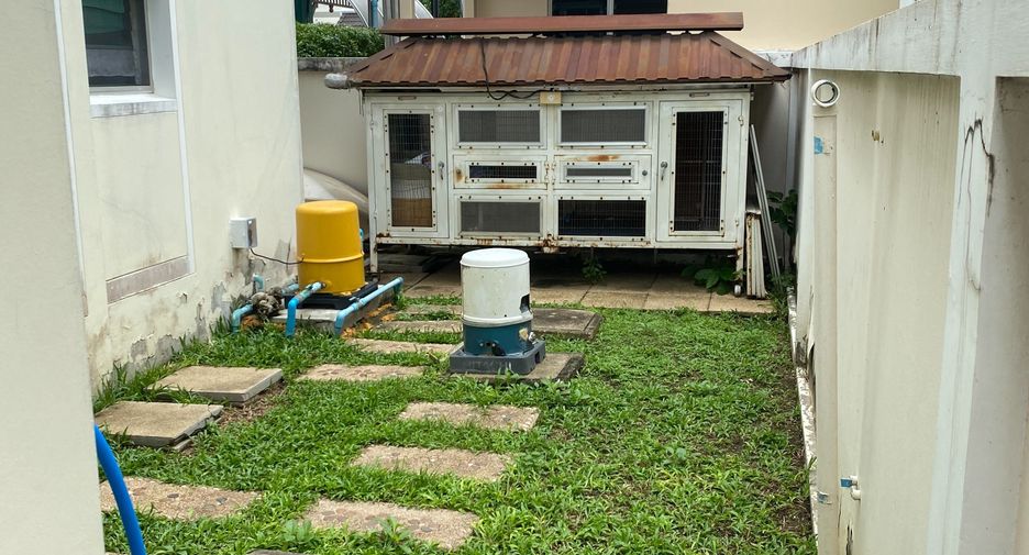 For sale 3 bedrooms house in Phasi Charoen, Bangkok
