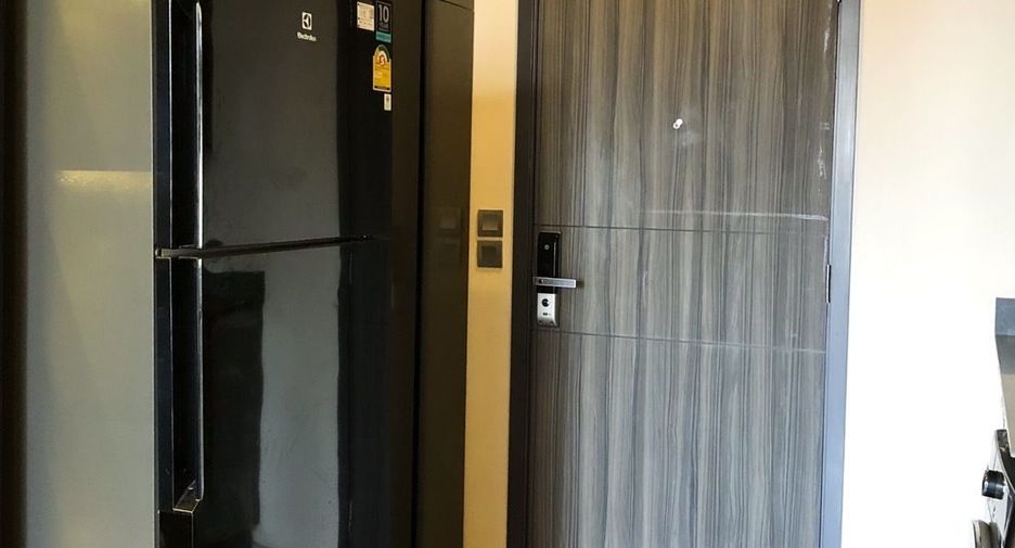Condo en alquiler de 1 habitaciones en Khlong Toei, Bangkok
