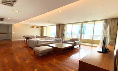 Wohnung zur Miete mit 3 Zimmer in Watthana, Bangkok