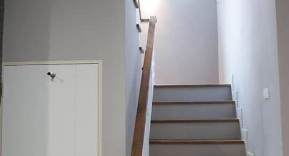 À vendre et à louer 4 chambres maison à Bang Phli, Samut Prakan
