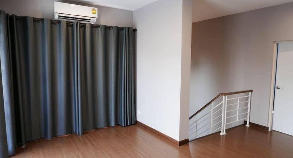 À vendre et à louer 4 chambres maison à Bang Phli, Samut Prakan