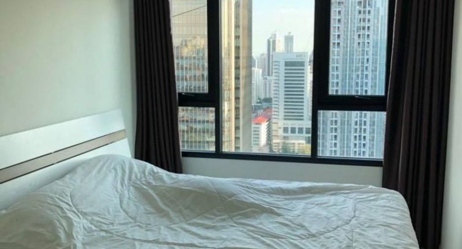 For rent 2 bedrooms condo in Watthana, Bangkok