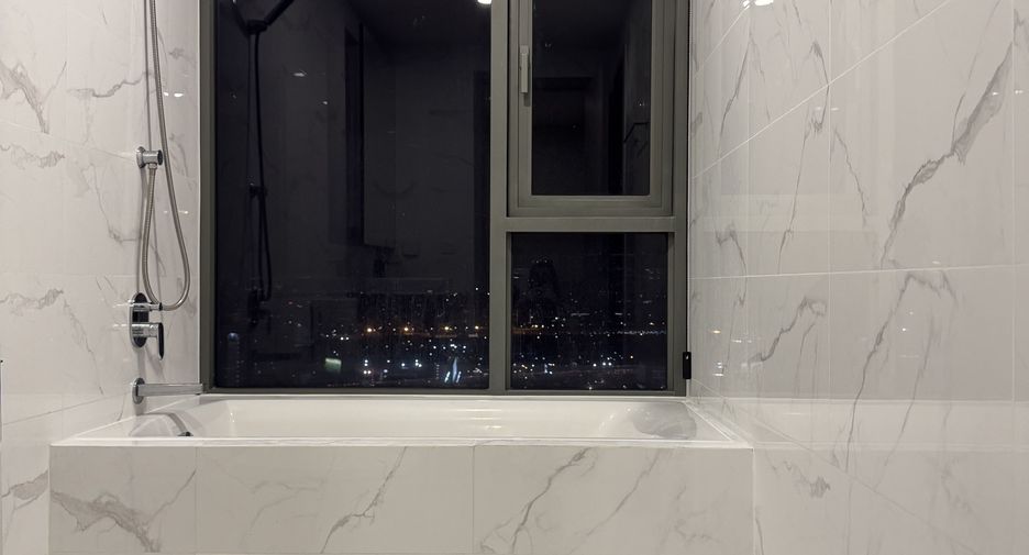For rent 1 bed condo in Watthana, Bangkok