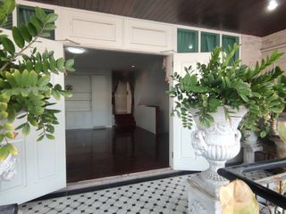 Reihenhaus zur Miete mit 3 Zimmer in Watthana, Bangkok