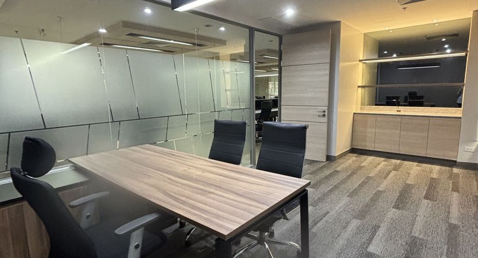 For rent office in Phaya Thai, Bangkok