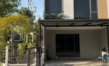 出租 2 卧室 联排别墅 在 Bang Phli, Samut Prakan