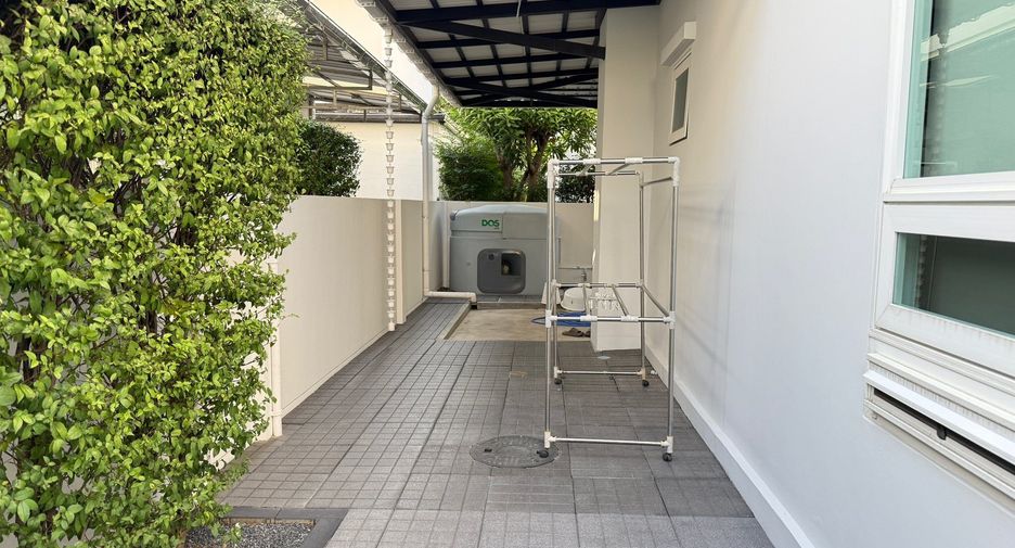 For rent 4 bedrooms house in Prawet, Bangkok