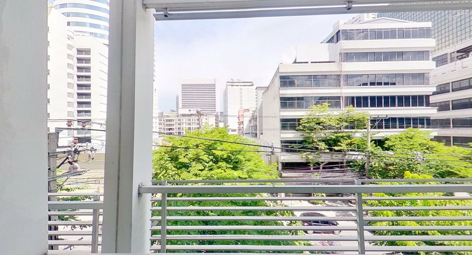 Wohnung zur Miete mit 2 Zimmer in Bang Rak, Bangkok