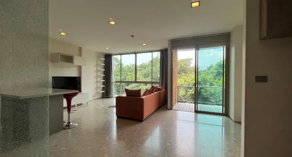 For rent 1 bed condo in Khlong Toei, Bangkok