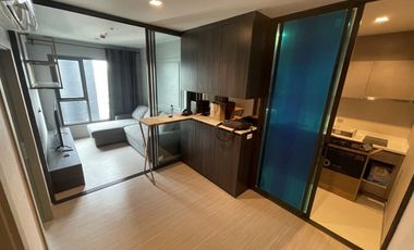 For rent 1 bed condo in Huai Khwang, Bangkok