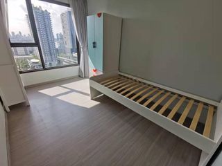 Wohnung zur Miete mit 2 Zimmer in Huai Khwang, Bangkok