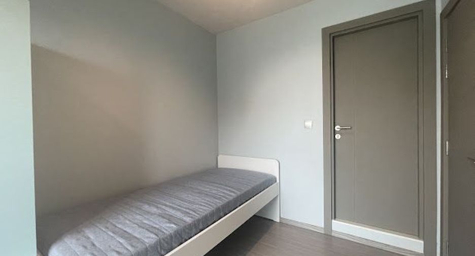 For rent 2 bedrooms condo in Huai Khwang, Bangkok