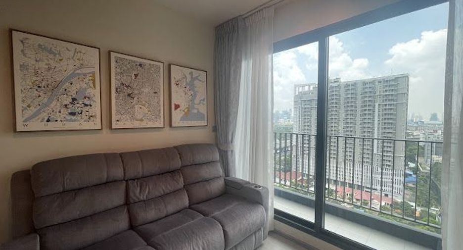 For rent 2 bedrooms condo in Huai Khwang, Bangkok