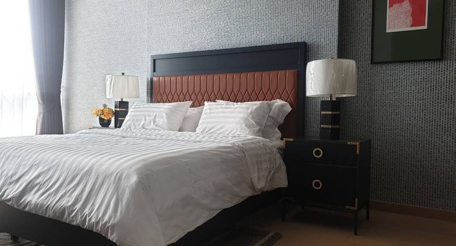 For rent 2 bedrooms condo in Watthana, Bangkok