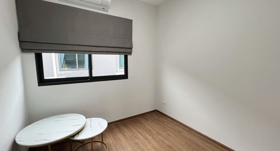 Casa en alquiler de 3 habitaciones en Bang Phli, Samut Prakan