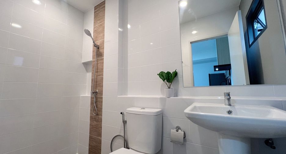 Casa en alquiler de 3 habitaciones en Bang Phli, Samut Prakan