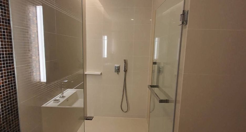 For rent 2 bedrooms condo in Bang Sue, Bangkok