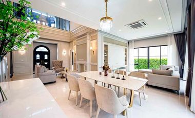 For rent 4 bedrooms house in Bang Kapi, Bangkok