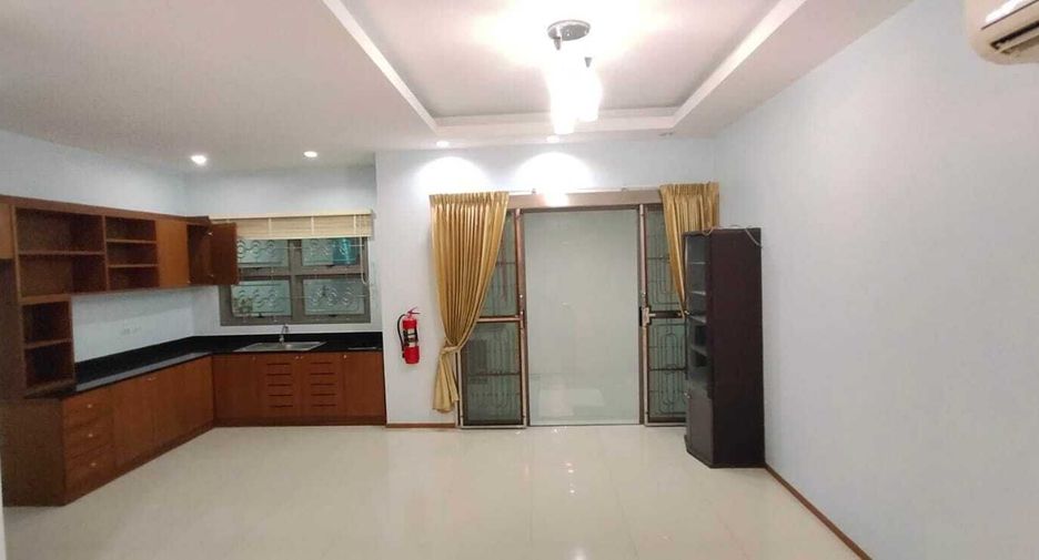 For sale 3 bedrooms townhouse in Mueang Phuket, Phuket