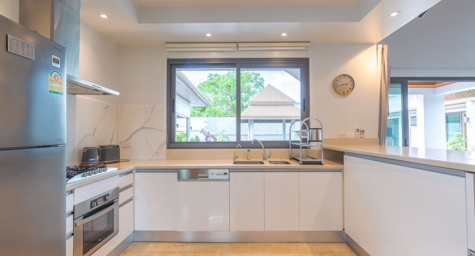 For rent 4 bedrooms villa in Thalang, Phuket