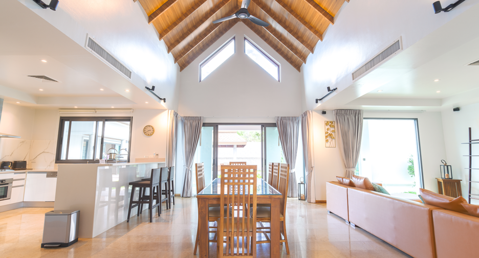 For rent 4 bedrooms villa in Thalang, Phuket