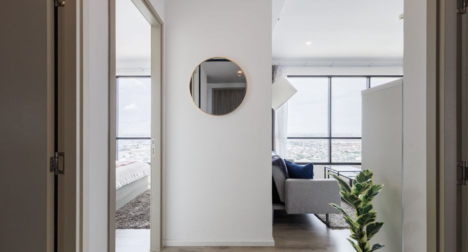 For sale 2 bedrooms condo in Mueang Samut Prakan, Samut Prakan