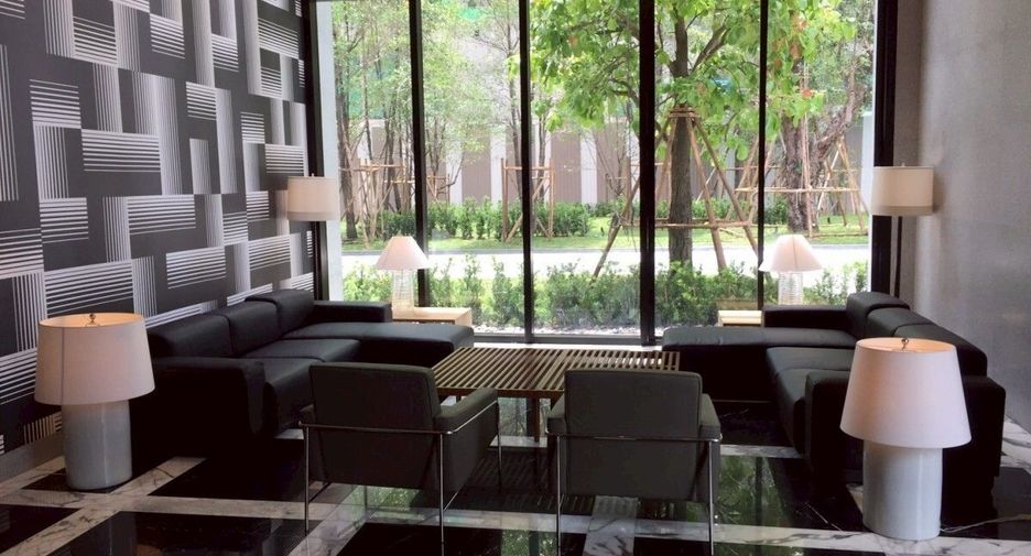For sale studio condo in Khlong Toei, Bangkok