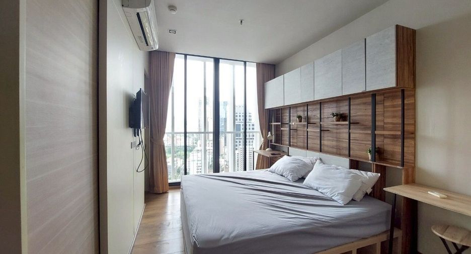 For sale studio condo in Khlong Toei, Bangkok