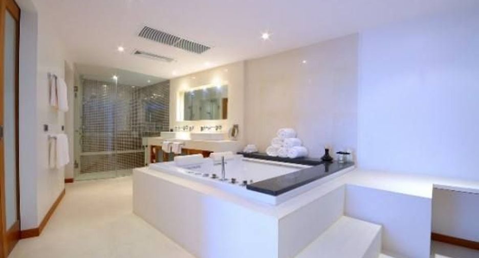 For sale and for rent 2 bedrooms condo in Sathon, Bangkok