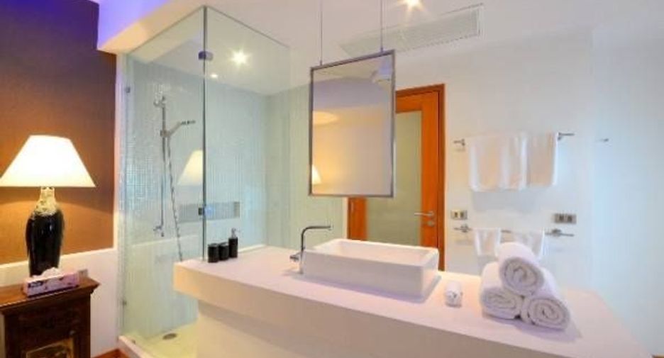 For sale and for rent 2 bedrooms condo in Sathon, Bangkok